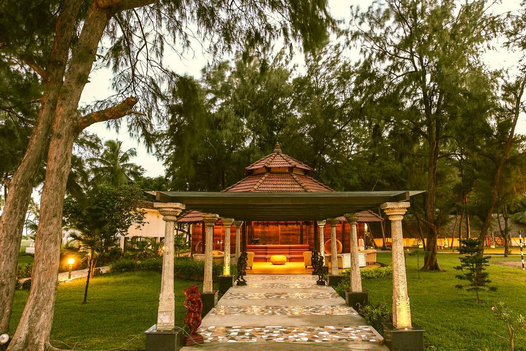 Vgp Golden Beach Resort Chennai Esterno foto