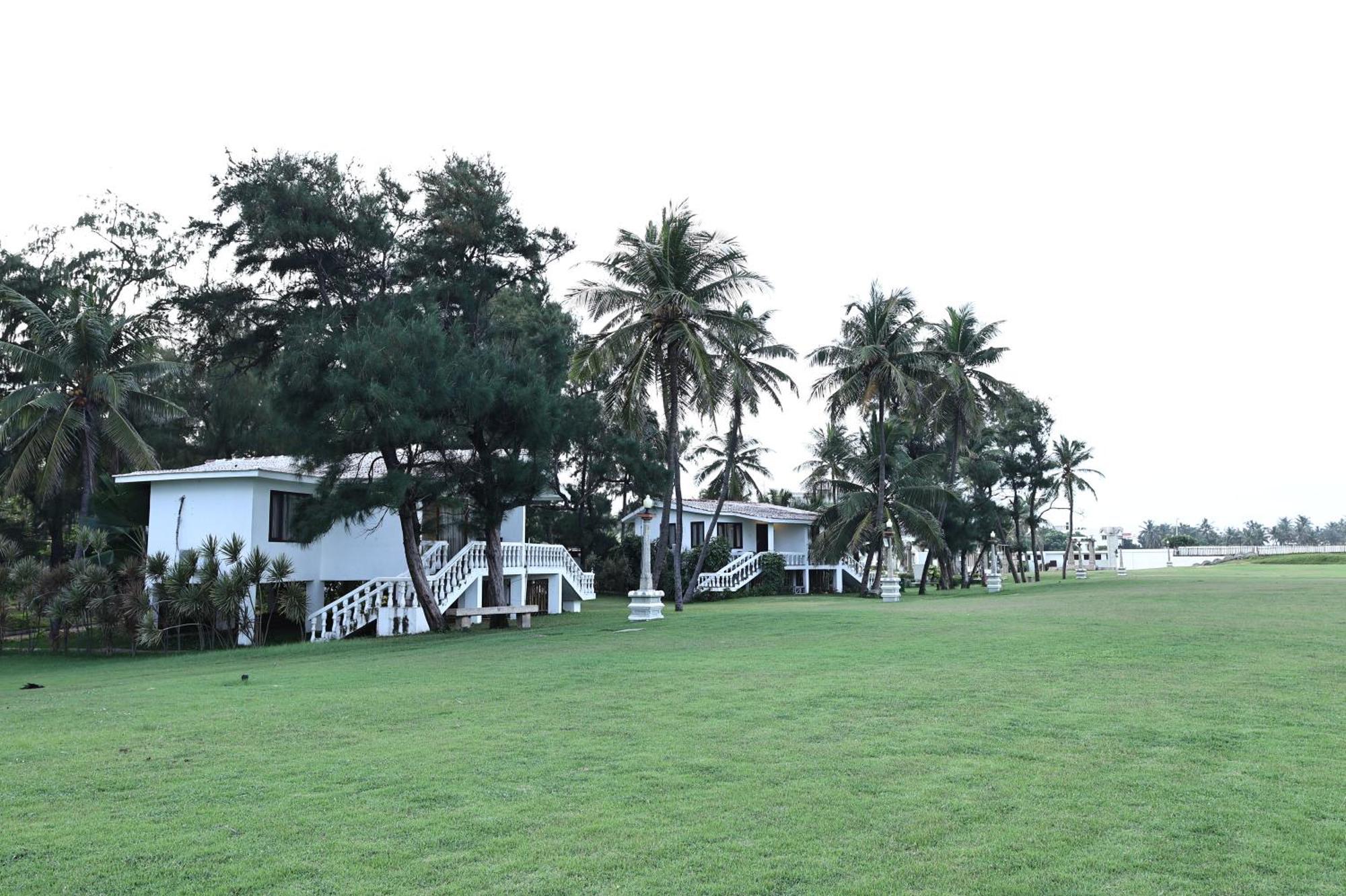 Vgp Golden Beach Resort Chennai Esterno foto