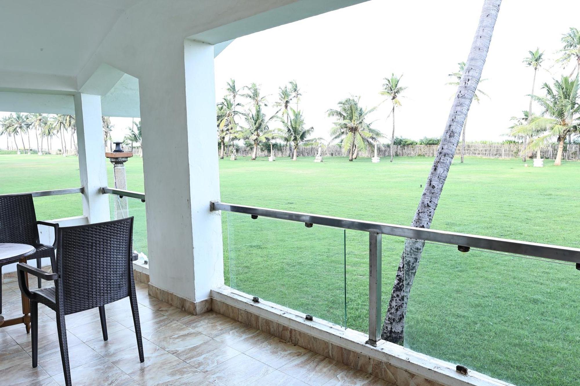 Vgp Golden Beach Resort Chennai Esterno foto
