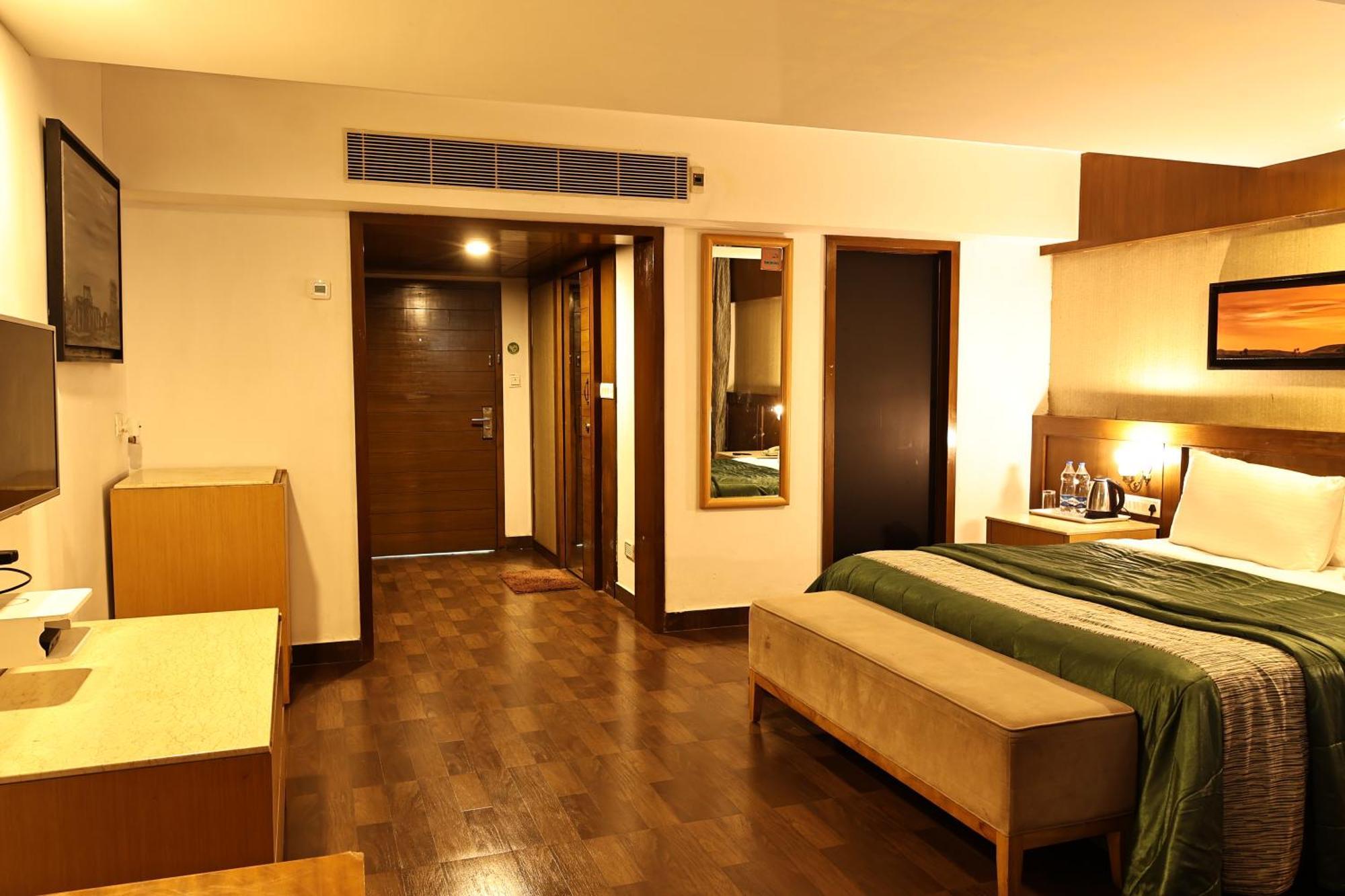 Vgp Golden Beach Resort Chennai Esterno foto