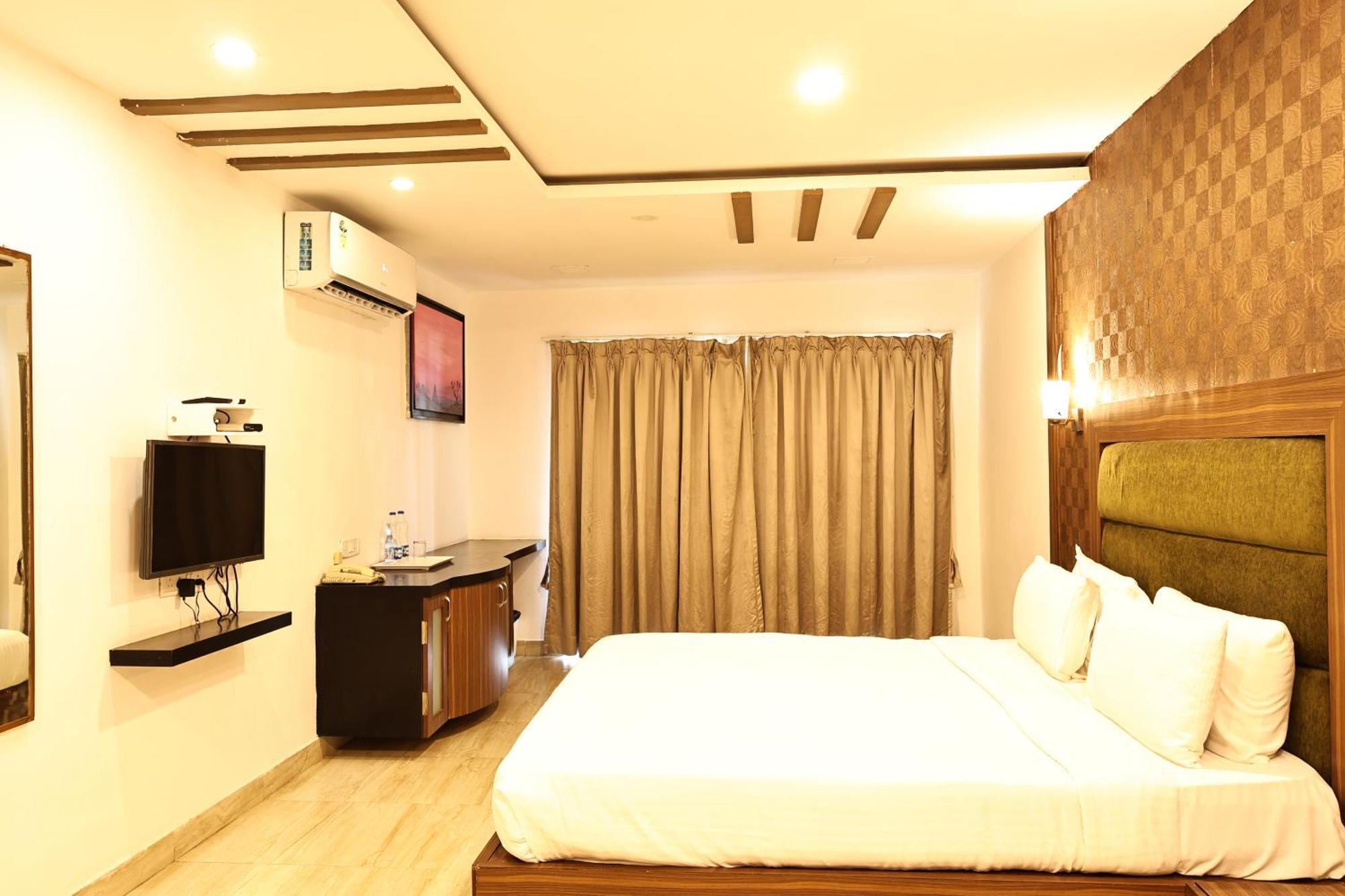 Vgp Golden Beach Resort Chennai Esterno foto