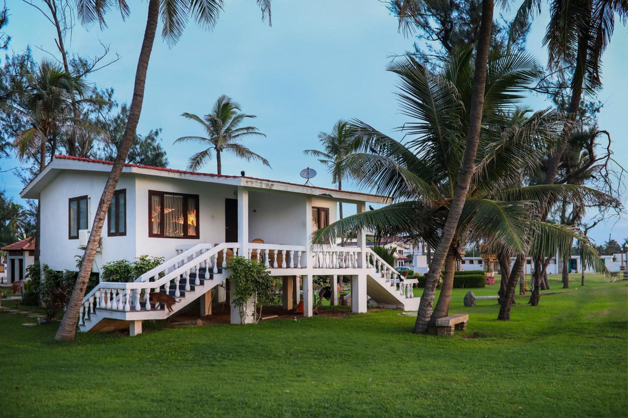 Vgp Golden Beach Resort Chennai Esterno foto