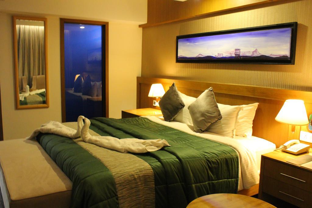 Vgp Golden Beach Resort Chennai Esterno foto
