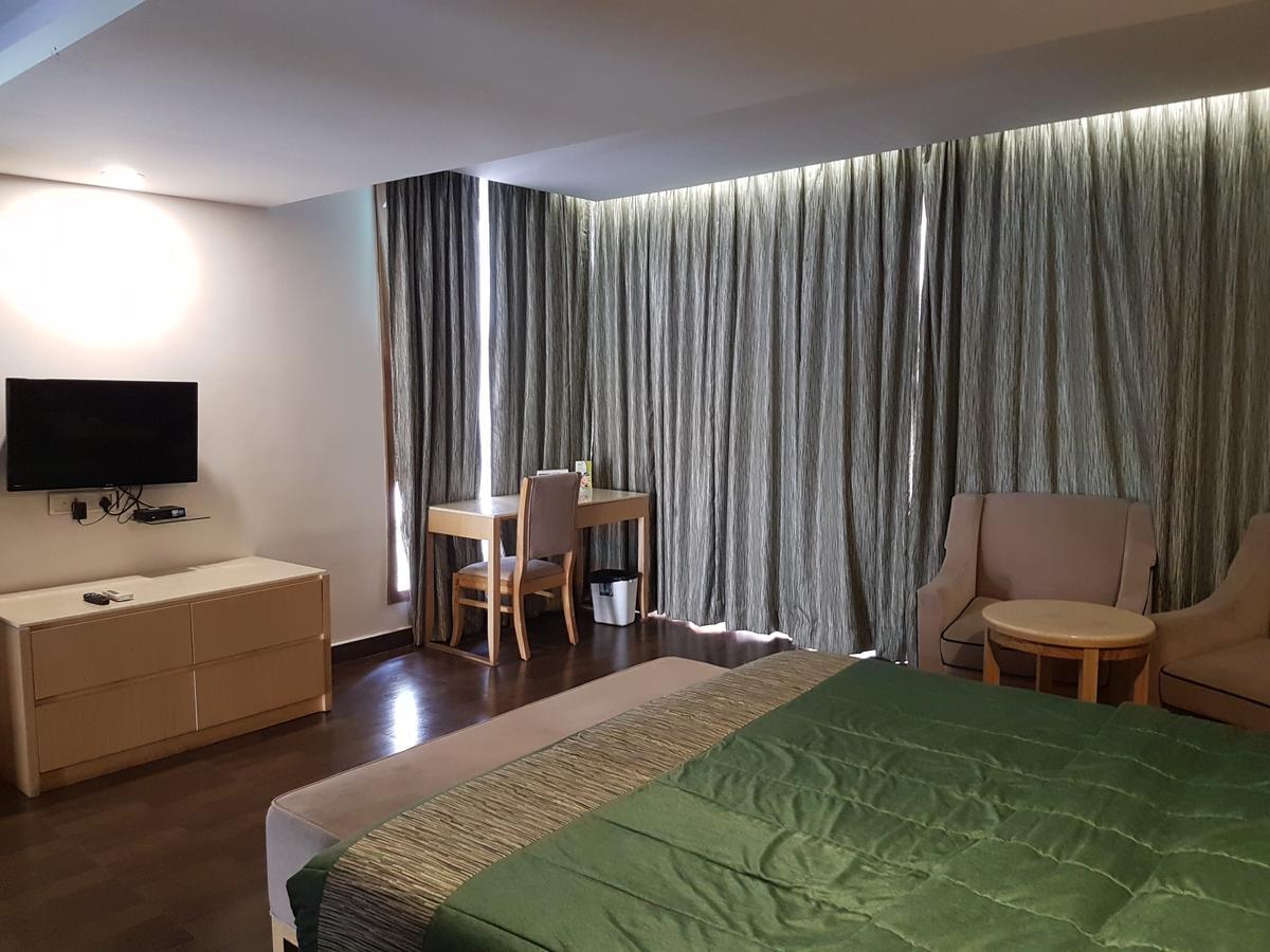 Vgp Golden Beach Resort Chennai Esterno foto