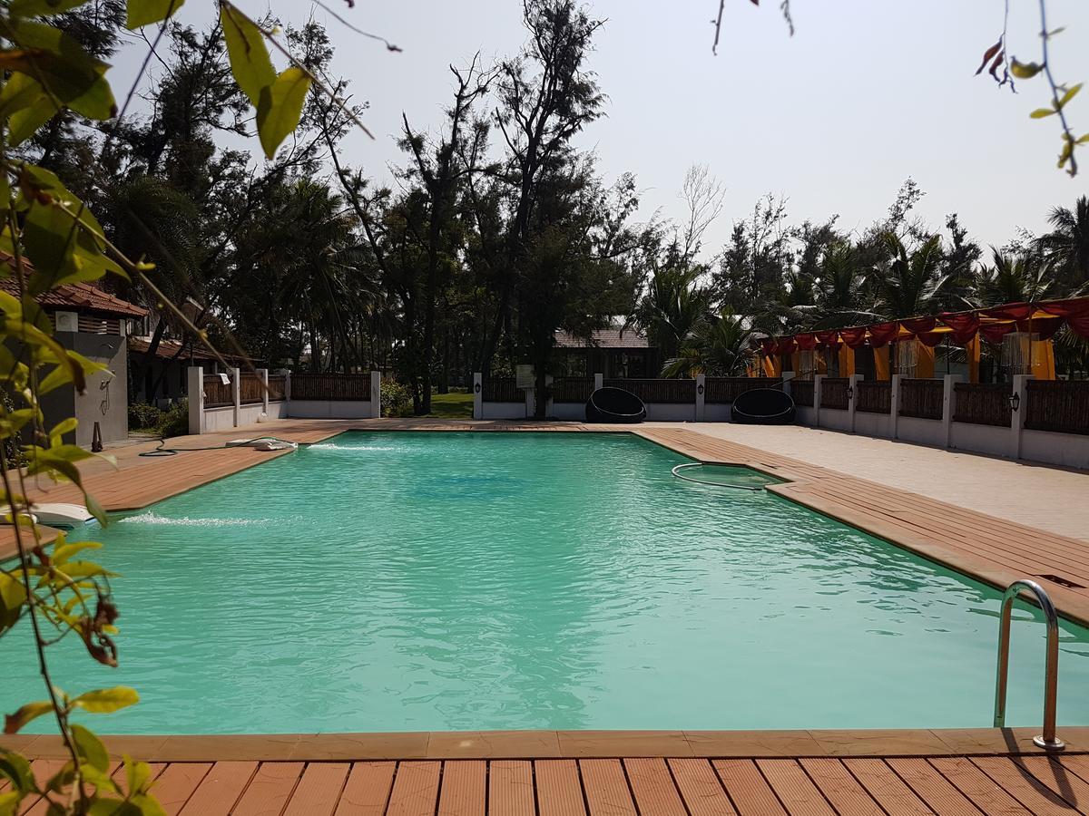 Vgp Golden Beach Resort Chennai Esterno foto