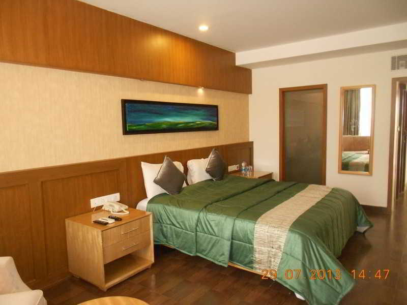 Vgp Golden Beach Resort Chennai Esterno foto